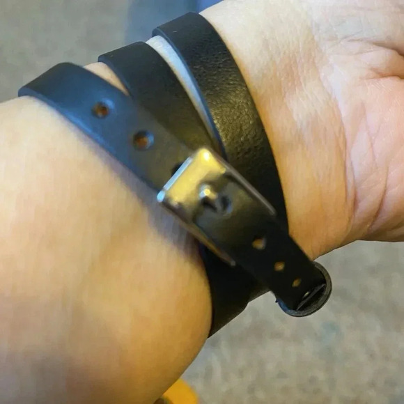 Haurex Italy Lady Watch Original Watch Not Working Silver Crystal Black Leather - Picture 10 of 11